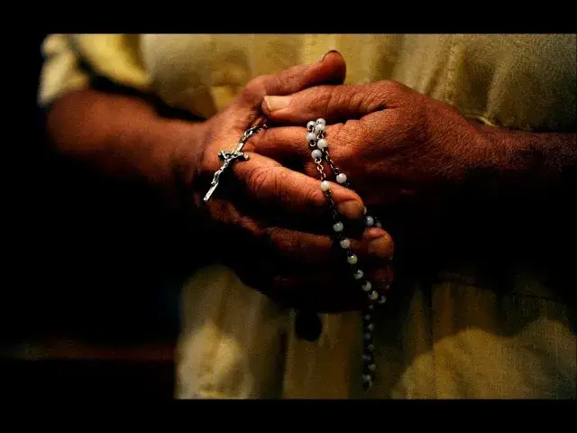 Kim ja jestem że śmiem bluźnić i narzekać - poznaj głęboki sens wiersza