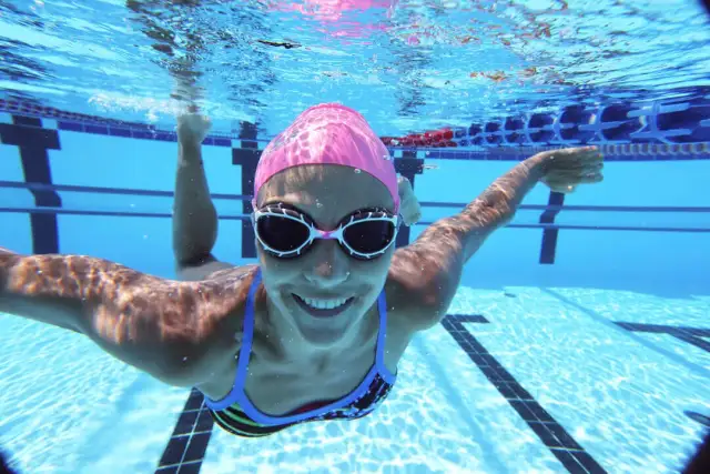 Samodzielna nauka pływania: Poradnik krok po kroku dla dorosłych