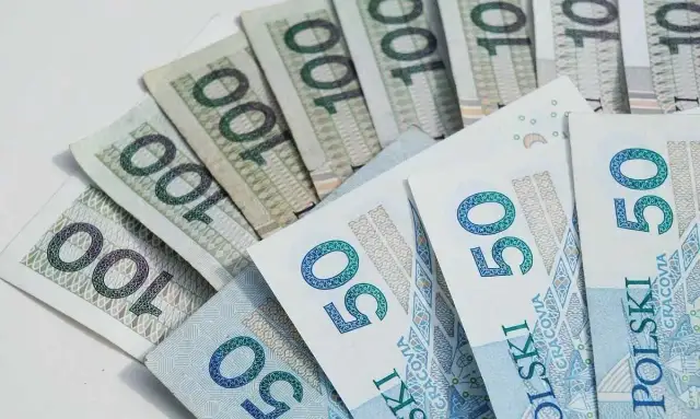 Zarobki pomocnika elektryka 2024: Ile zarobisz?