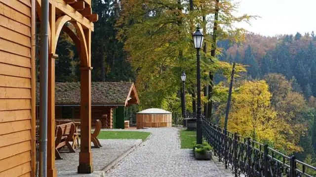 Noclegi w Polsce: Odkryj najlepsze oferty i miejsca z klimatem