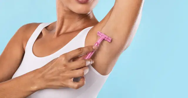 Czy powinno się golić pachy? Odkryj korzyści i wady tej decyzji