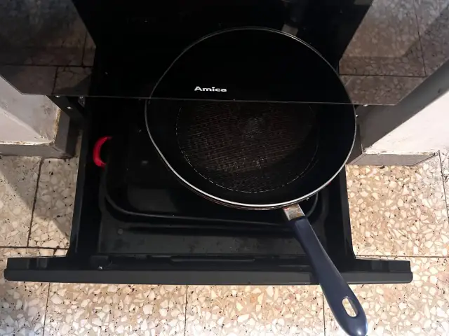 Gdzie wyrzucać stare patelnie? Uniknij błędów przy segregacji odpadów