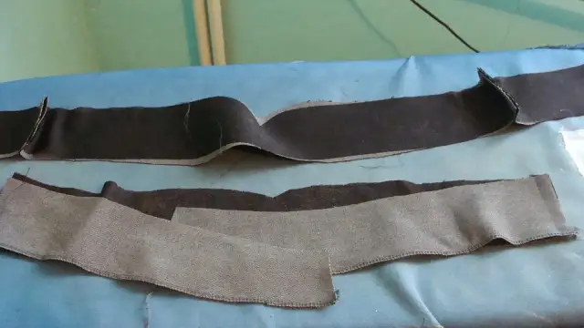 Przygotowane do szycia paski materiału, ciemny i jasny, czekają na połączenie. Oto jak uszyć pasek do spódnicy.