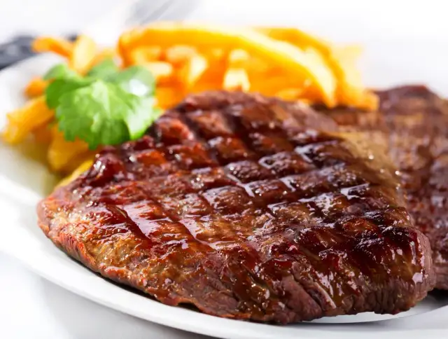 Jak zrobić steki z wołowiny - sekrety idealnego przygotowania mięsa