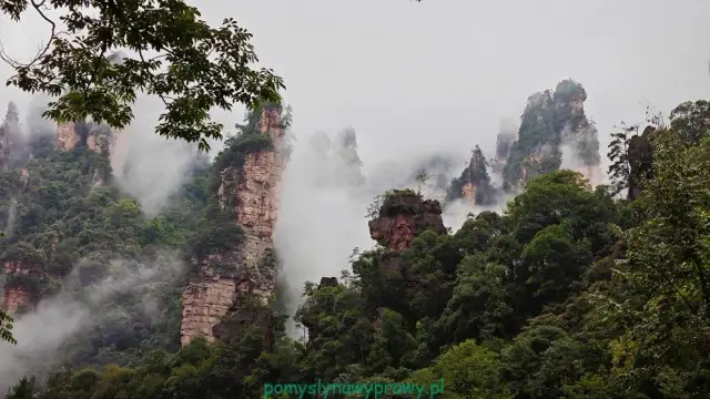 Chiny: 17 najpiękniejszych miejsc od Muru po góry Avatar!
