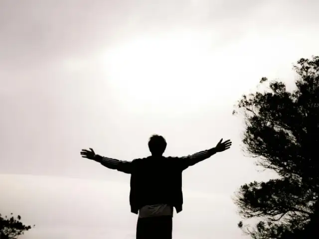 Przesłanie Pana Cogito - Co naprawdę oznacza postawa wyprostowana?