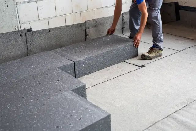 Jaki styropian pod wylewkę? Poradnik i 7 błędów do uniknięcia