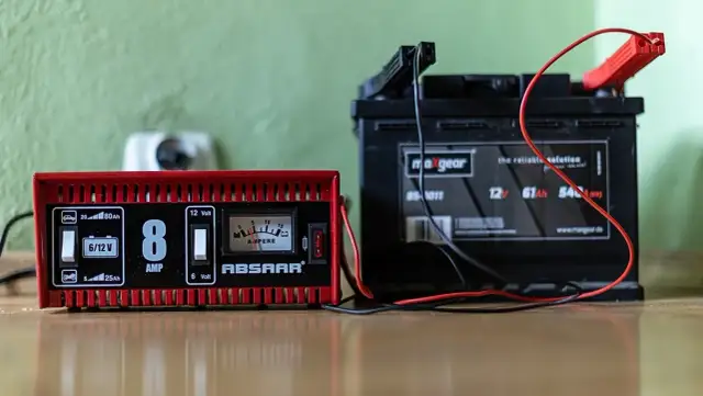 Jaki prostownik mikroprocesorowy wybrać? Odkryj najlepsze modele