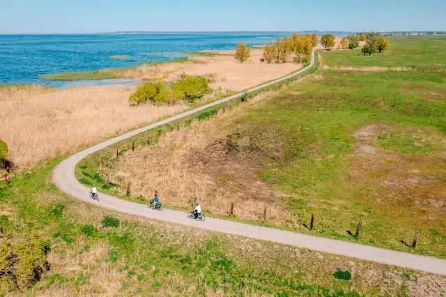 Trasa rowerowa wokół Zalewu Szczecińskiego - odkryj piękno i atrakcje