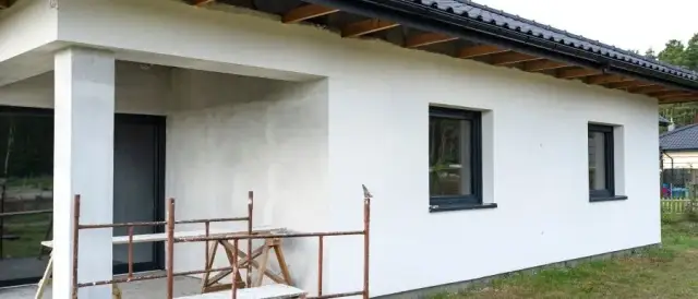 Jaki tynk na zewnątrz? Odkryj najlepsze opcje dla Twojego domu