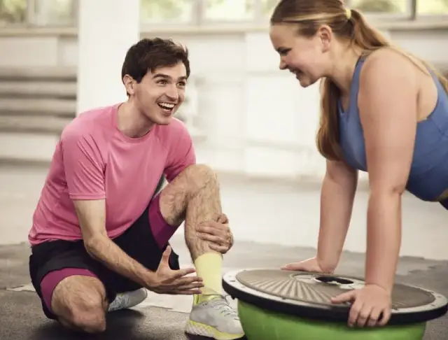 Zdrofit zajęcia z trenerem – jak zacząć treningi i osiągnąć cele?