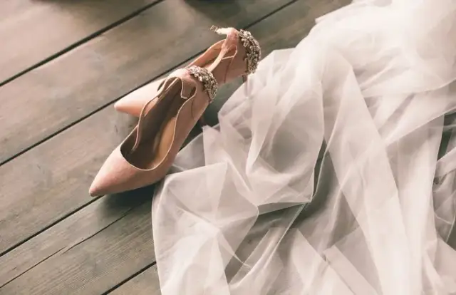 Buty ślubne boho: Komfort i styl. Jak wybrać idealne?