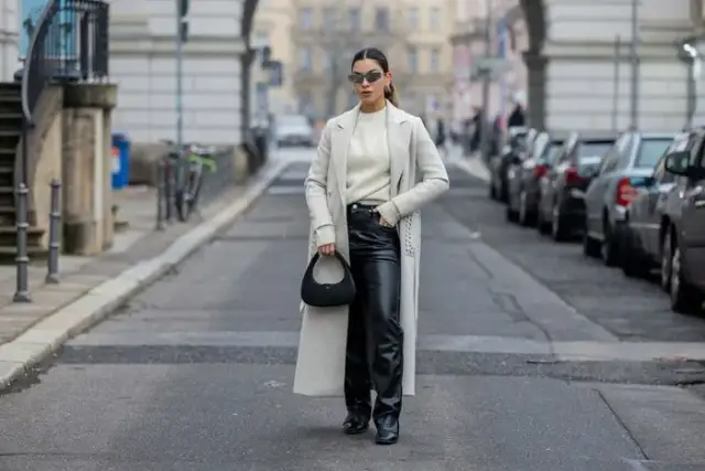 Jaką bluzkę wybrać do skórzanych spodni, aby wyglądać stylowo?