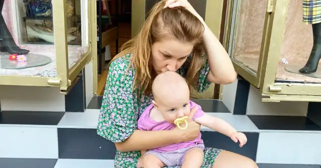 Ile kosztuje niania? Poznaj aktualne stawki i negocjuj mądrze.