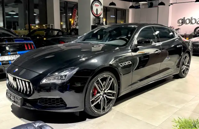 Ile kosztuje Maserati Quattroporte? Ceny i różnice między wersjami