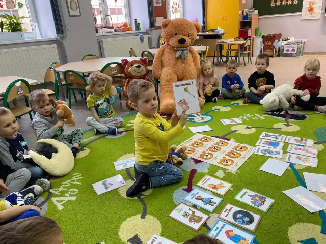 Dzień pluszowego misia w przedszkolu – kiedy i jak go obchodzić?