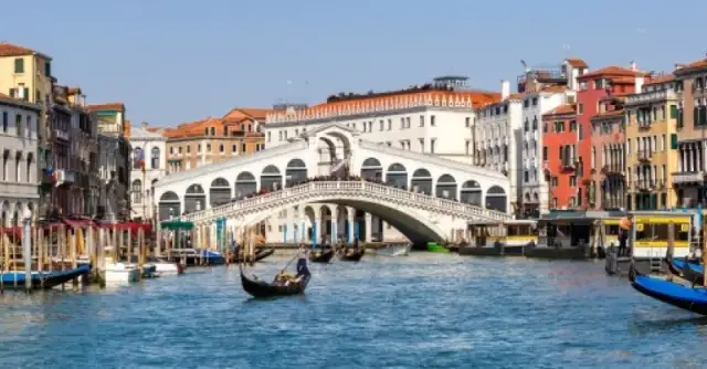 Najlepsza trasa do Włoch: uniknij najdłuższej drogi i ciesz się podróżą