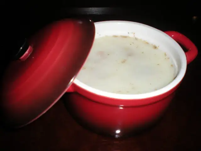 Jak przetopić smalec z cebulką - prosta metoda na pyszny przysmak