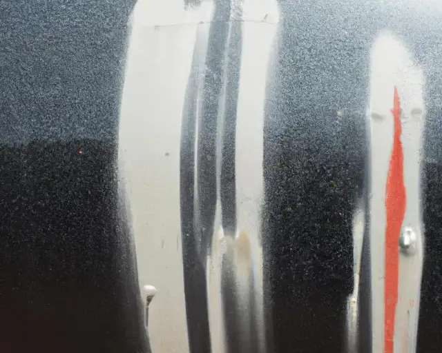 Dlaczego lakier samochodowy się marszczy? Poznaj przyczyny i zapobiegaj