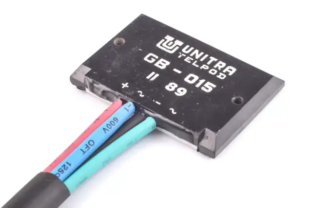 Jak podłączyć prostownik selenowy WSK 125 i uniknąć problemów z ładowaniem