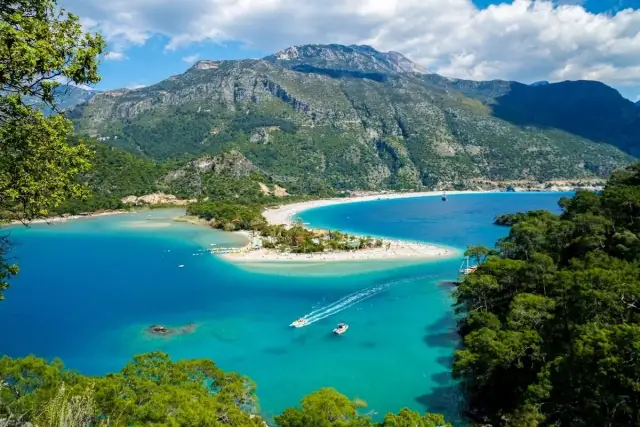 Najpiękniejsze miejsca w Turcji na wakacje, które musisz zobaczyć