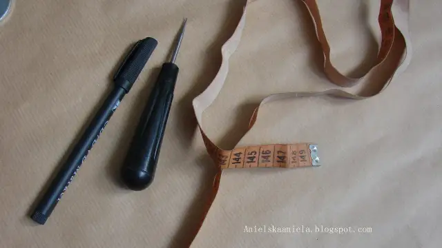 Jak obliczyć wykrój spódnicy z koła? Precyzja i idealne dopasowanie