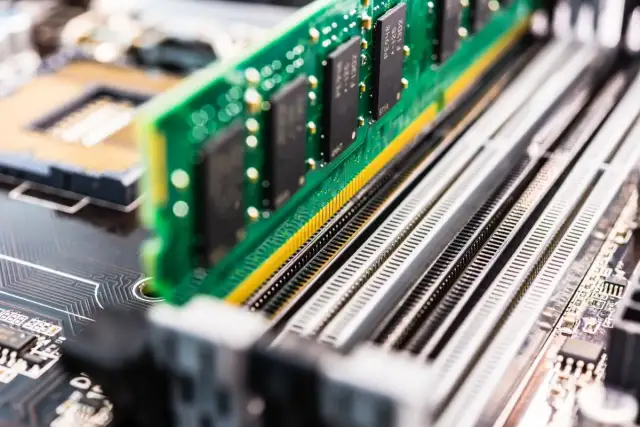 Pamięć RAM: Do czego służy? Klucz do szybkiego komputera w 2026