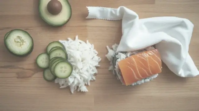 Jak zawijać sushi: proste techniki, które każdy powinien znać