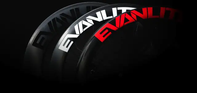 Szytka czy opona: co wybrać, by uniknąć kosztownych błędów?