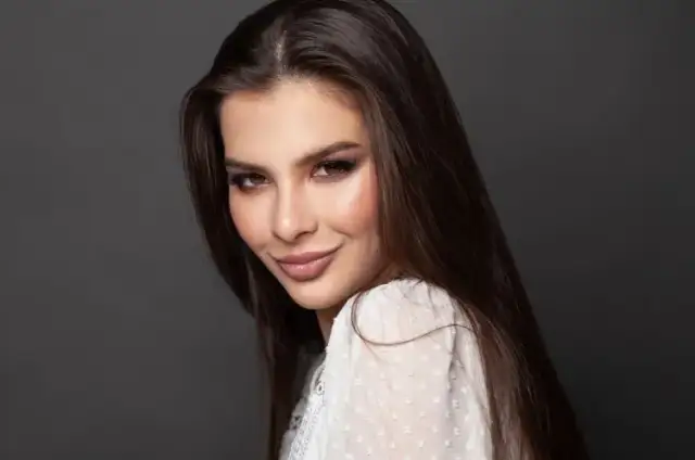 Chłodny Brąz: Jak Wybrać Idealną Farbę i Dbać o Kolor?