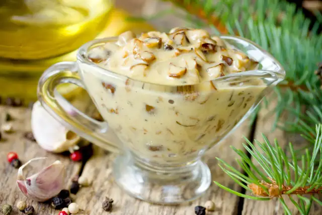 Idealny sos z maślaków: Przepis krok po kroku bez goryczki