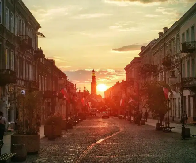 Radom tętni życiem: Co się dzieje? Przewodnik po wydarzeniach i zmianach