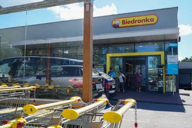 Czy w Krynicy Morskiej jest Biedronka? Sprawdź lokalizację i godziny