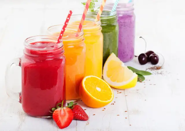 Koktajl energetyczny: przepisy na zdrowe napoje, które dodają energii