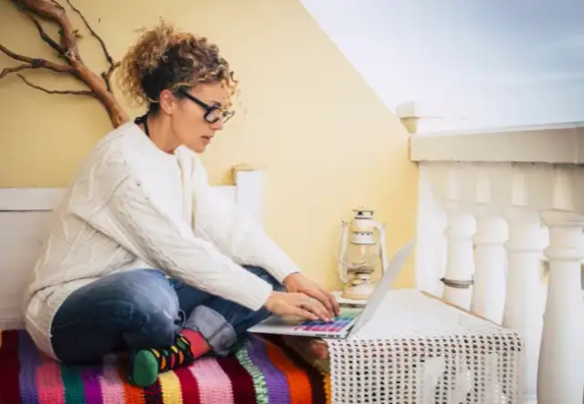 Czy opłaca się założyć sklep internetowy? Odkryj prawdziwe koszty i zyski