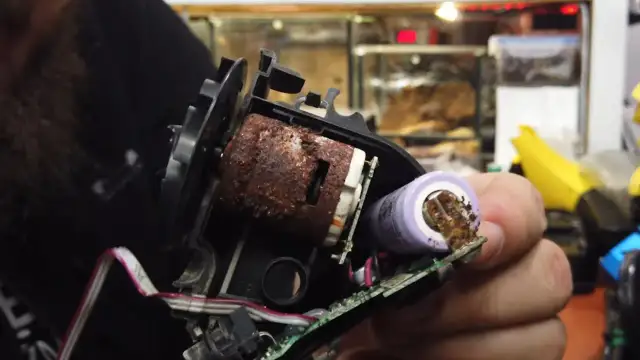 Jak rozebrać myjkę do okien Karcher i uniknąć problemów z naprawą