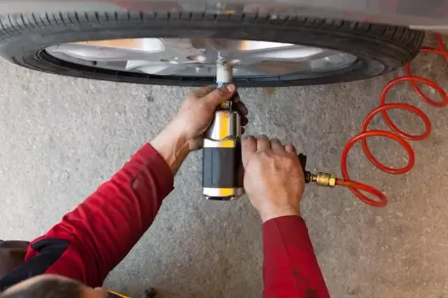 Ile kosztuje mobilna wulkanizacja? Sprawdź ceny i ukryte opłaty