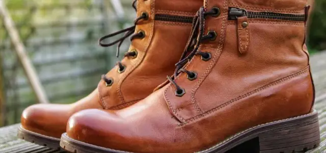 Kowbojki męskie stylizacje – jak uniknąć modowych wpadek?