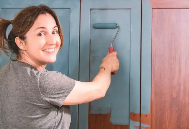 Czym pomalować szafki z mdf, aby uzyskać trwały efekt bez błędów