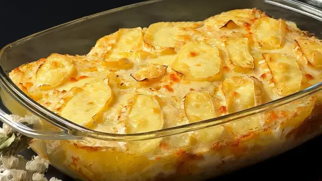 Prosta zapiekanka serowa, która zachwyci Twoich gości i rodzinę