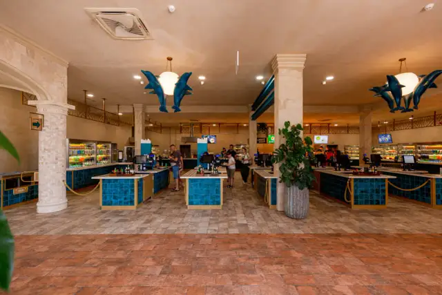 Energylandia jedzenie: Gdzie zjeść? Ceny, lokale, jak oszczędzić?