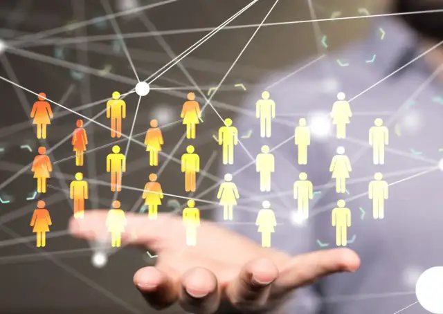 Marketing sieciowy: Zrozum MLM, odróżnij od piramidy, oceń szansę