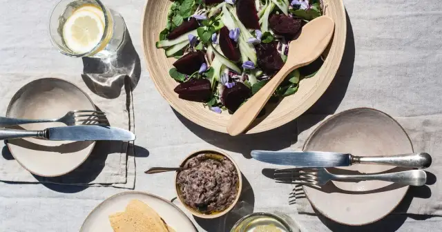 Czym zastąpić mięso w diecie wegetariańskiej? Kompletny przewodnik.