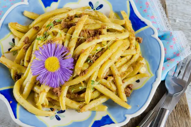 Idealna fasolka szparagowa z bułką tartą: Sekret smaku lata