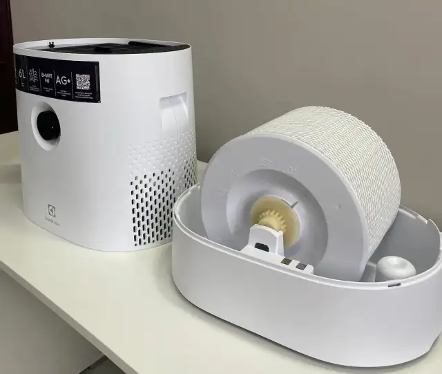 Jak wyczyścić nawilżacz powietrza, aby uniknąć pleśni i osadów