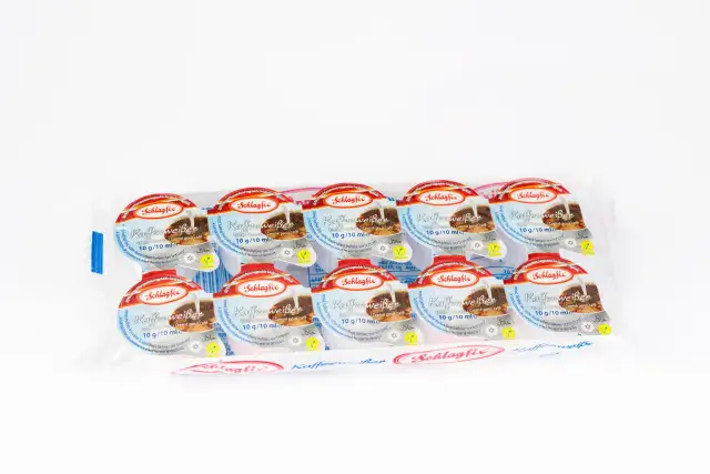 Gdzie kupić wegańską śmietanę? Sprawdzone miejsca i ceny