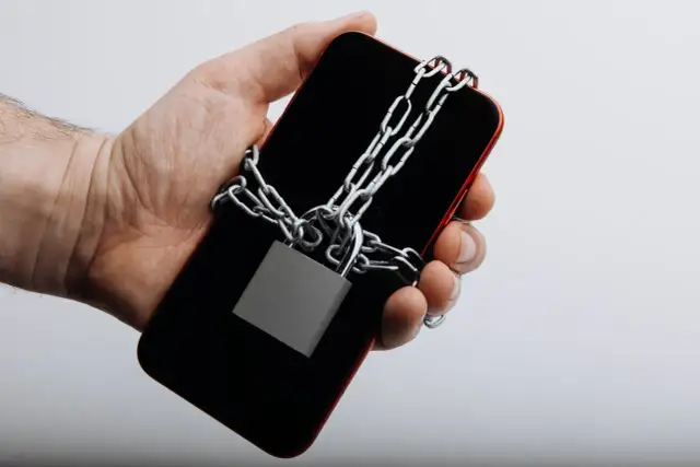 Dlaczego zagraniczne platformy rozrywki online są blokowane w Polsce