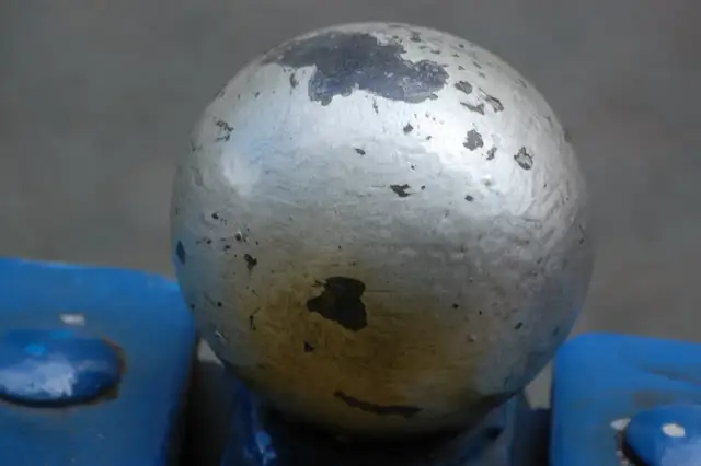 Jak zmierzyć gęstość cieczy bez wagi? Proste metody DIY!