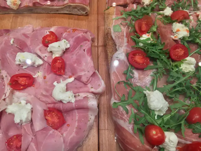 Gdzie zjeść w Trieście? Odkryj najlepsze lokale i smaki regionu