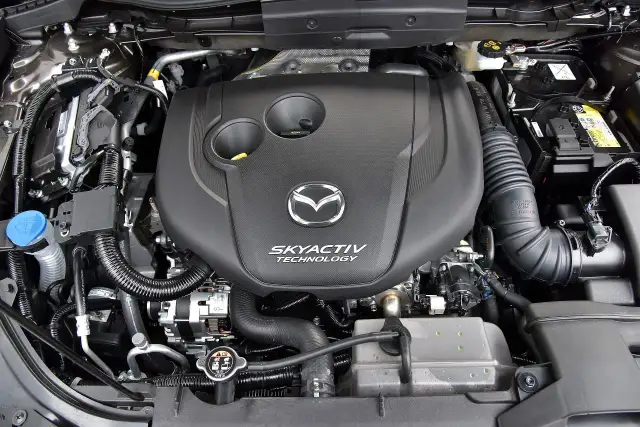 Mazda CX-5 jaki silnik wybrać? Porównanie opcji benzynowych i diesla